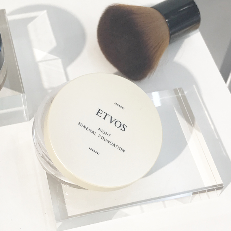 ETVOS 光感礦物素顏粉(Night Mineral Foundation)