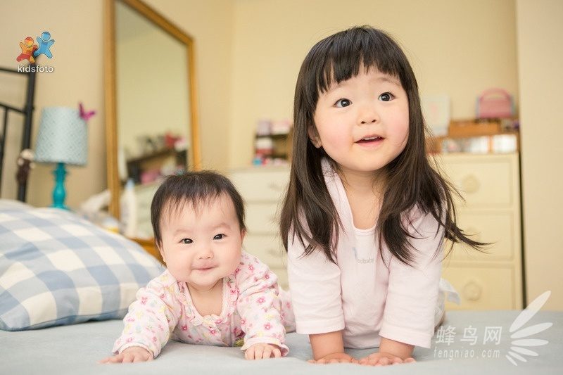 媽媽當御用攝影師紀錄姐妹情深成長片段