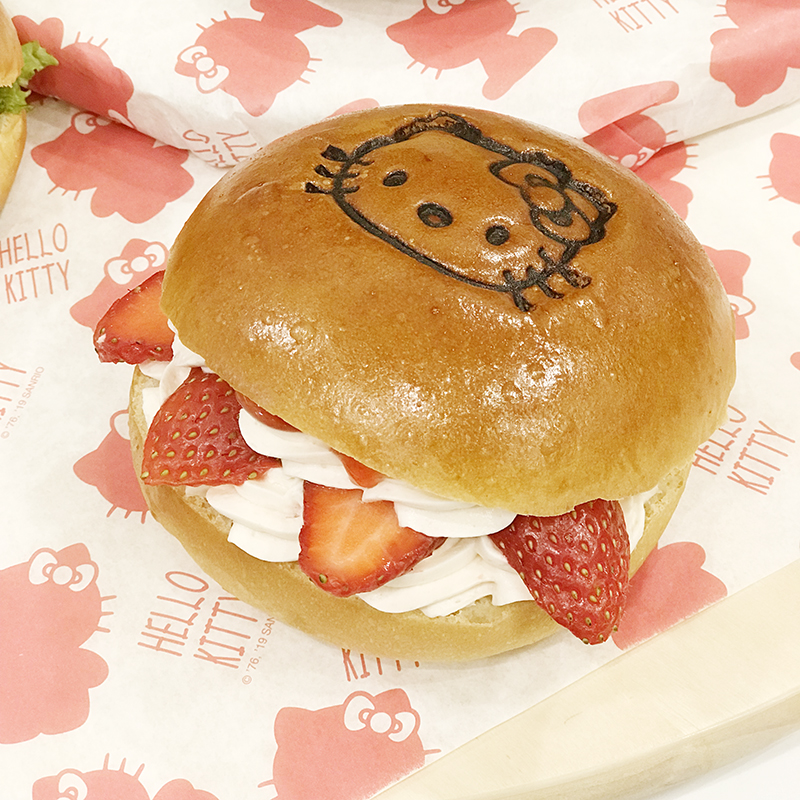 直擊Hello Kitty麵包誕生過程