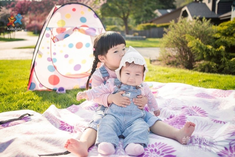 媽媽當御用攝影師紀錄姐妹情深成長片段