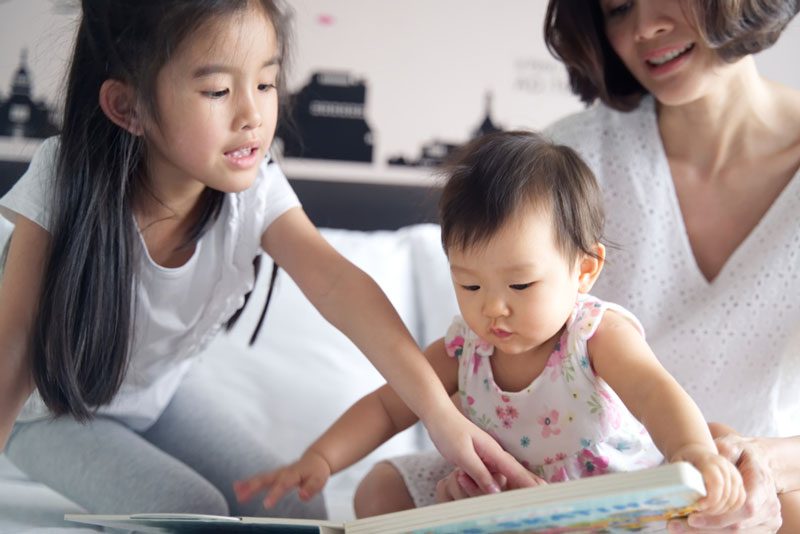 親子共讀怎樣做？ - 言語治療師 劉詠恩姑娘