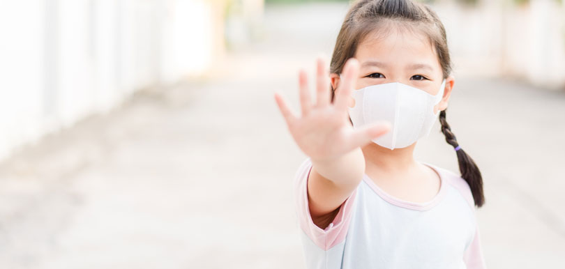 口罩短缺港人自救！袁國勇：洗潔精有效溶解病毒脂肪膜