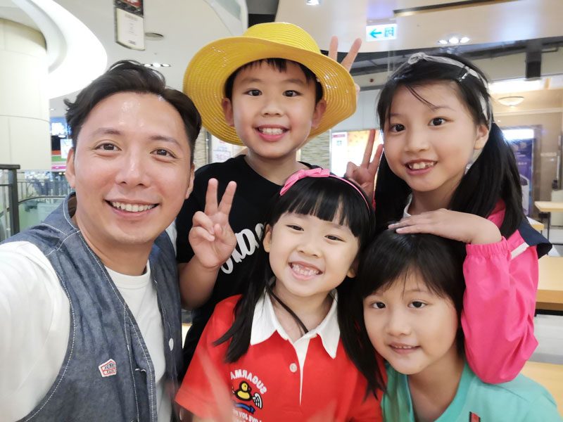 陳子豐豆釘去旅行2