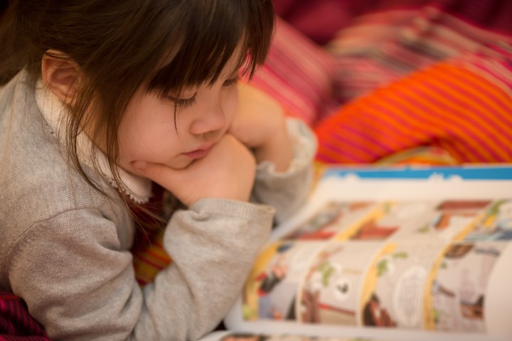 網上學習無限期！5招教你預防小孩變近視眼