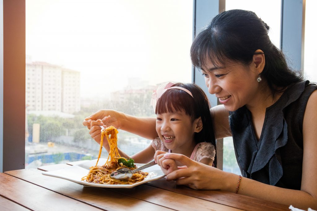 日日出街食無營養？營養師教你選增強小孩專注力的有營午餐！