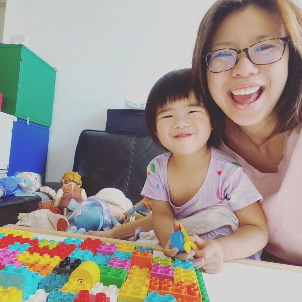 今年女兒兩歲考幼稚園，林珍真感覺自己不自覺地進入「遊戲」之中。