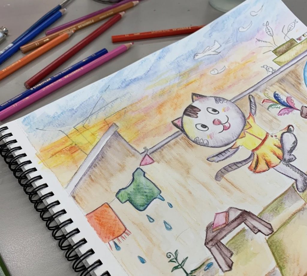 工作坊將西西筆下的香港經典文學作品中不同章節 以繪本分頁的形式呈現，透過一起朗讀、對白創作 及落筆繪圖等環節，帶領大家從大埔廣福道飛越來 到西九，參與親子可以發揮自己的想像力繪寫他們 的社區故事。 合作單位: 滾動的書、陳渝英 (冰冰)