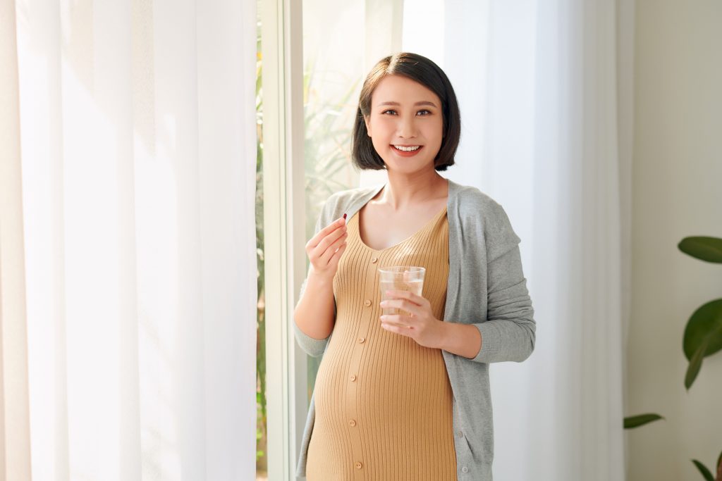 雀巢®NESTLÉ MOM®鎖養膠囊,nestle mom,nestle mom鎖養膠囊, 營孕,懷孕後期, 蛋白質,懷孕, 母乳,母乳營養,哺乳期,全營基礎