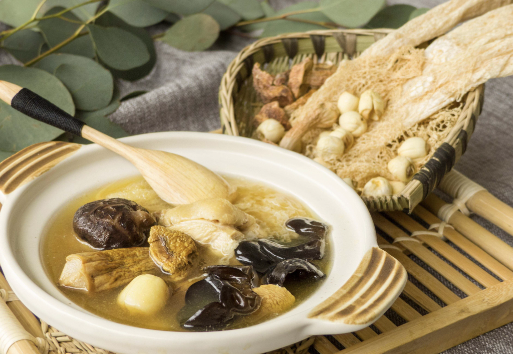 小朋友夜晚瀨尿點算好？中醫推介補腎食療湯水｜馬琦傑中醫師