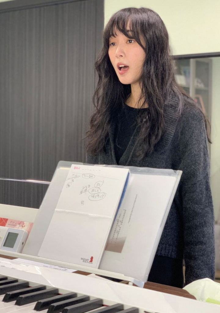 《金宵大廈2》趙頌茹飾演單親媽媽！被前夫周永恆家暴 離婚後獨力照顧兩女 重返娛樂圈自力更新