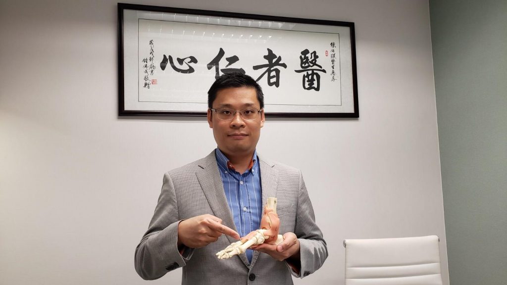 骨科專科醫生陳伯顯醫生