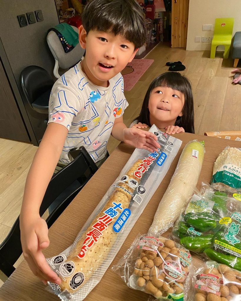 小孩做家務