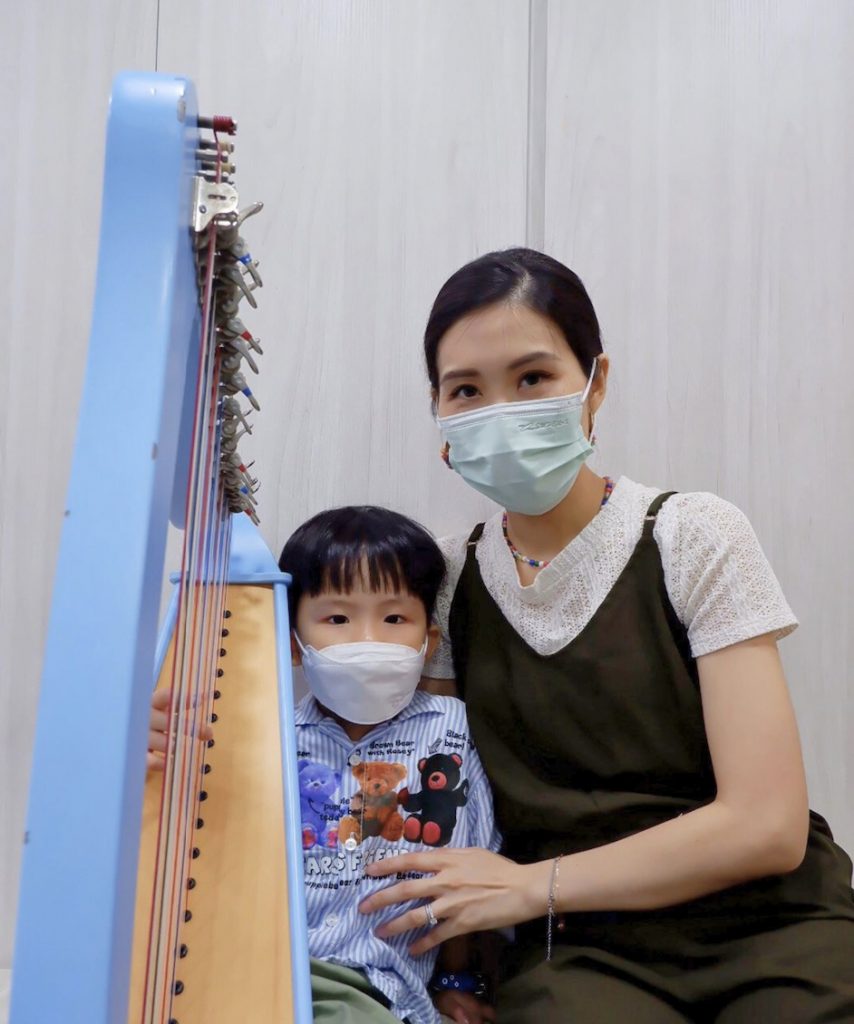 Lucas與母親 Vienn 一同度過愉美的親子體驗日。