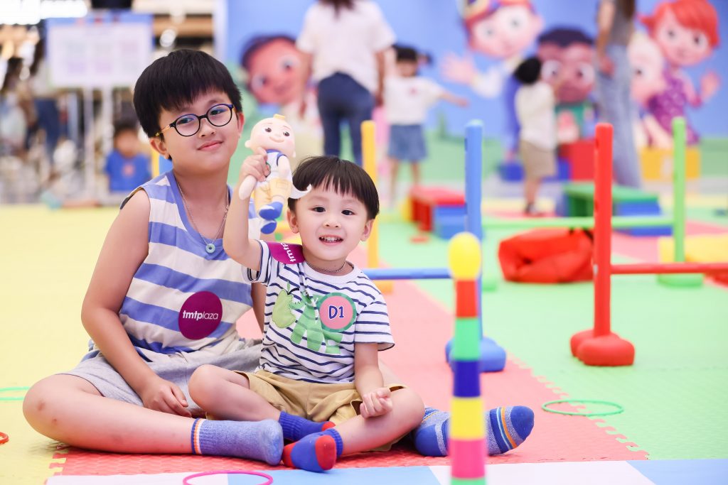 CoComelon「BB爬行及幼童障礙賽」參賽者