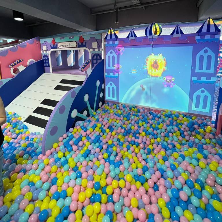 WeMoment Wonderland城堡主題兒童遊樂場