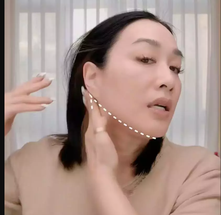 鍾麗緹 凍齡 保養 瘦手臂