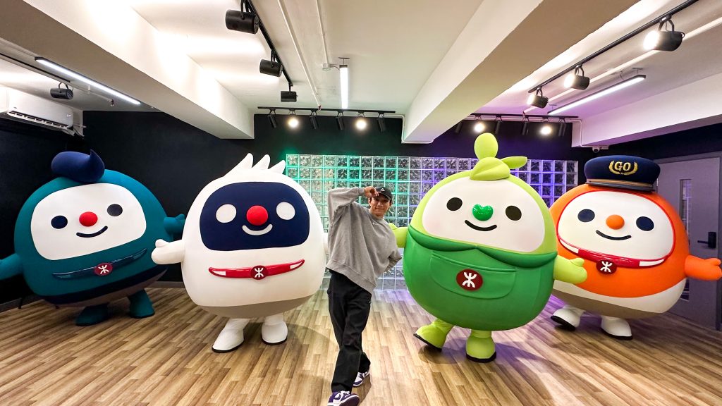 綠鐵B的三位朋友，港鐵四大吉祥物會齊齊亮相與小朋友一起玩遊戲拍照留念。