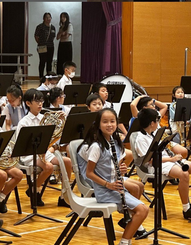 吳忻熹 星二代 子女教養 名小