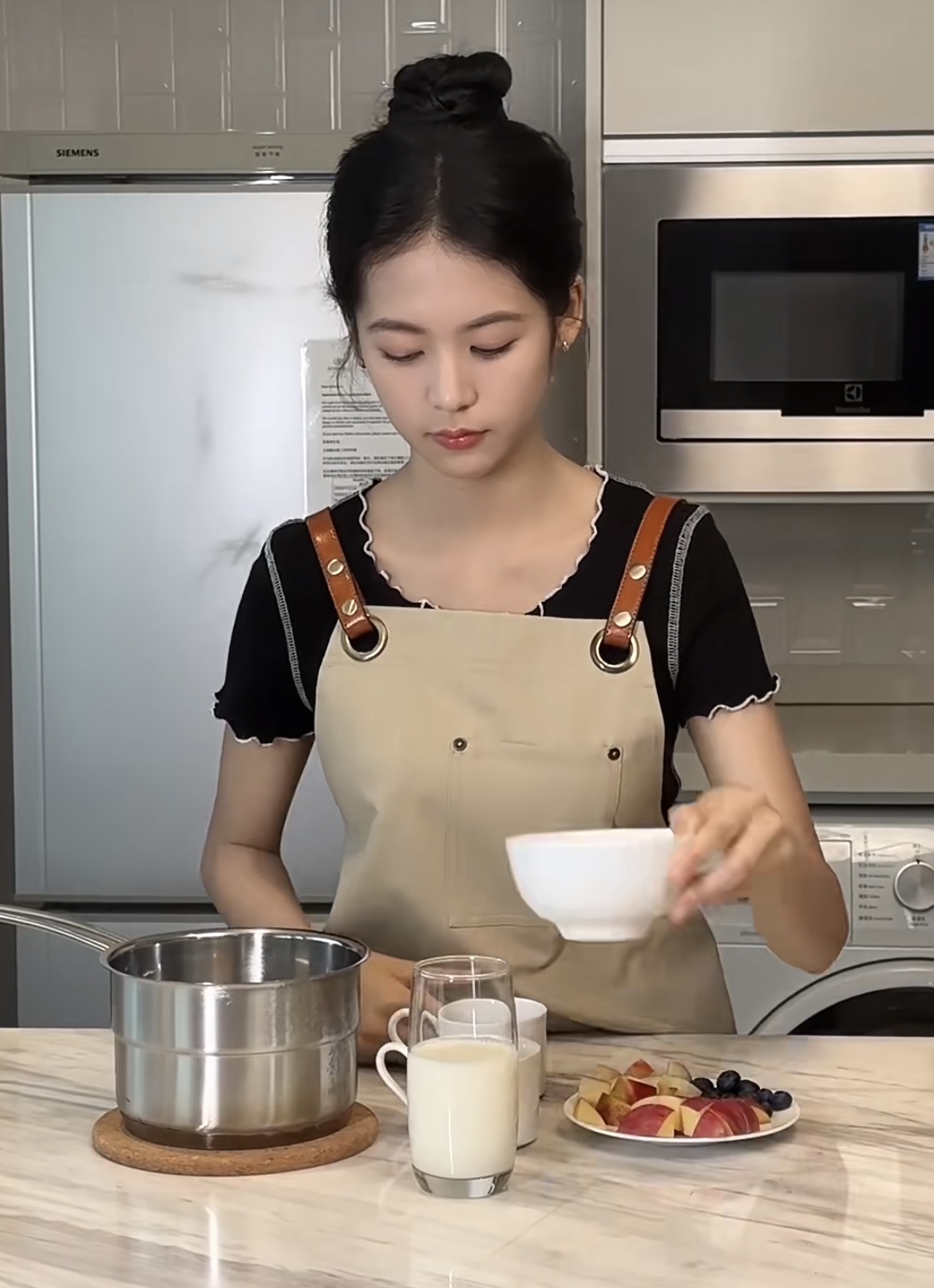 劉蒔經常在小紅書分享煮食心得。(圖片來源：小紅書截圖)