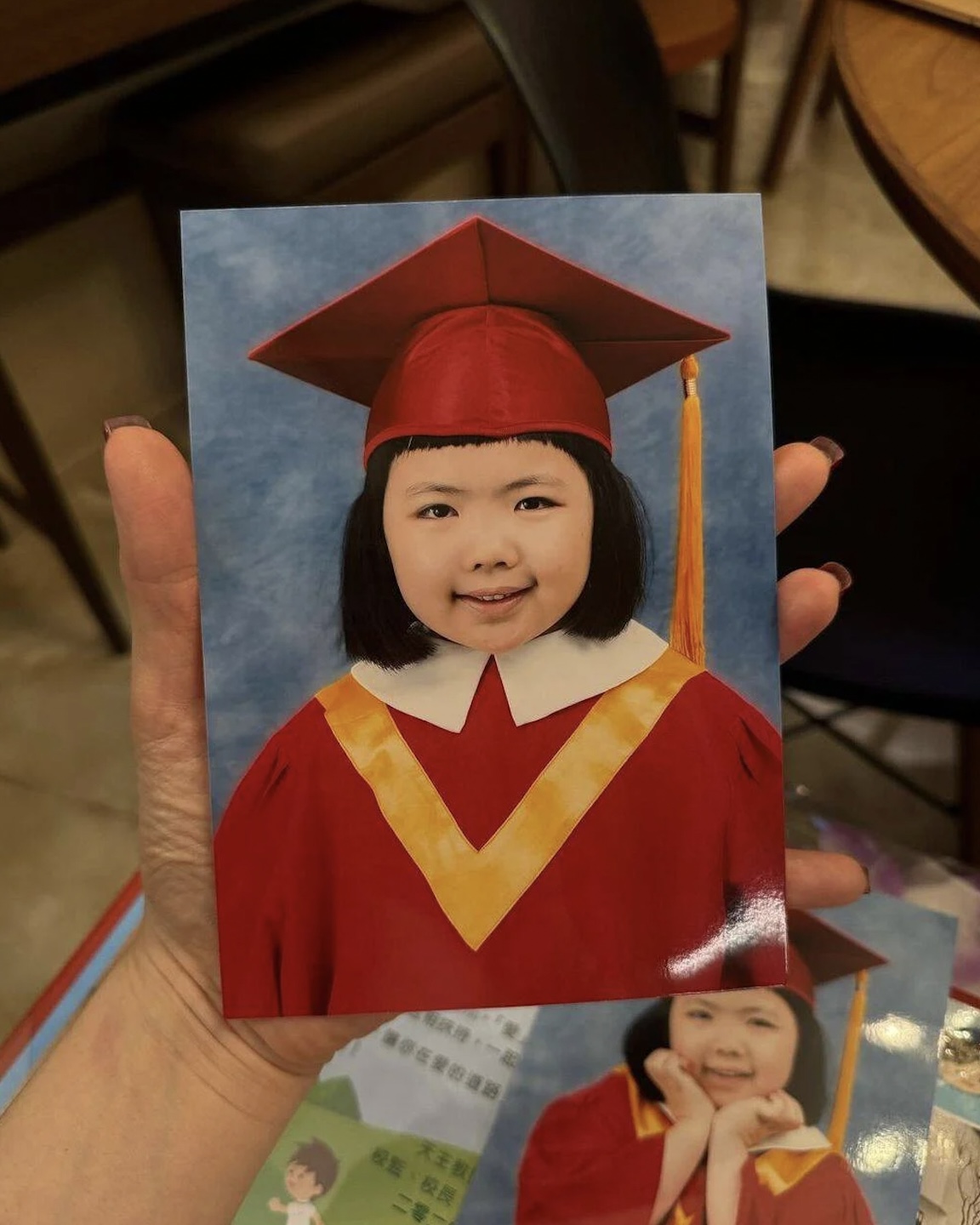 李元元媽咪梁志瑩在 IG 分享多張女兒畢業照。（圖片來源：IG@lucy.is.good）