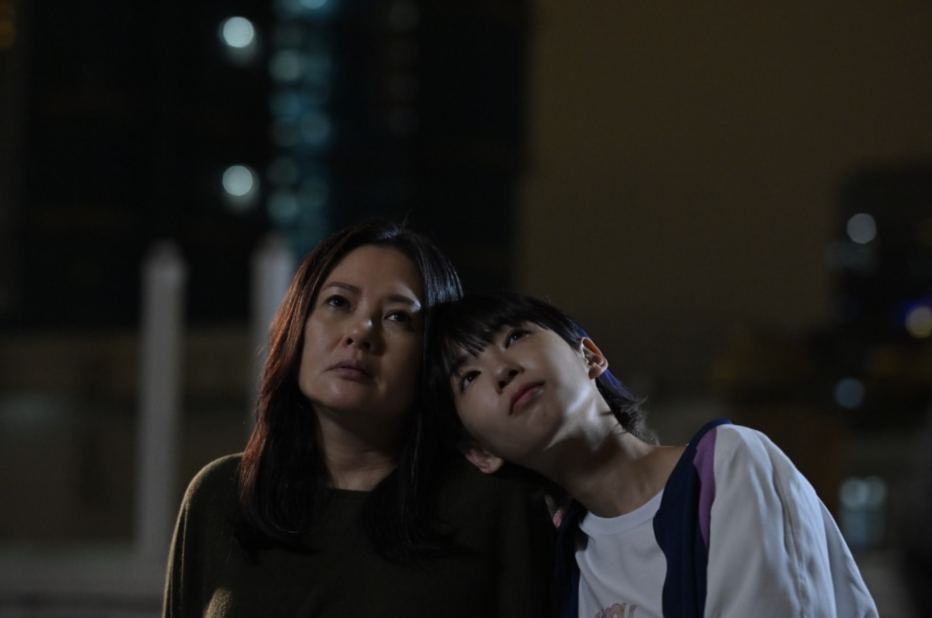 李麗珍與李靖筠在電影中飾演母女（《望月》劇照）