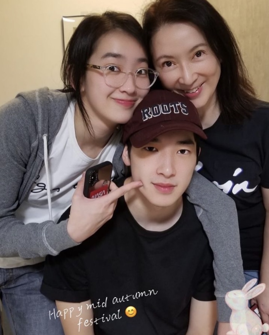龔慈恩兒子林卓毅獲封「翻版金秀賢」。(圖片來源:IG@kung_mimi)