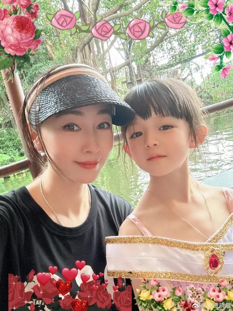 賈曉晨 小飯兜 子女教養 育兒 港孩