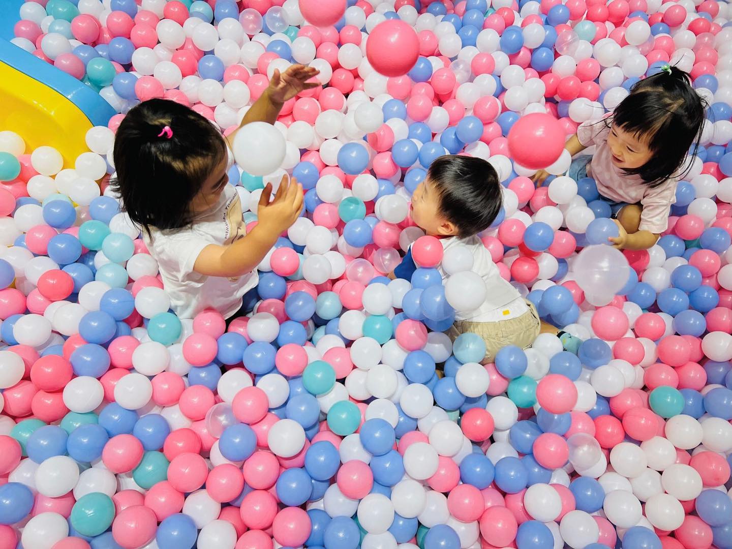 Rainbow Egg Playhouse彩虹蛋兒童遊樂場
