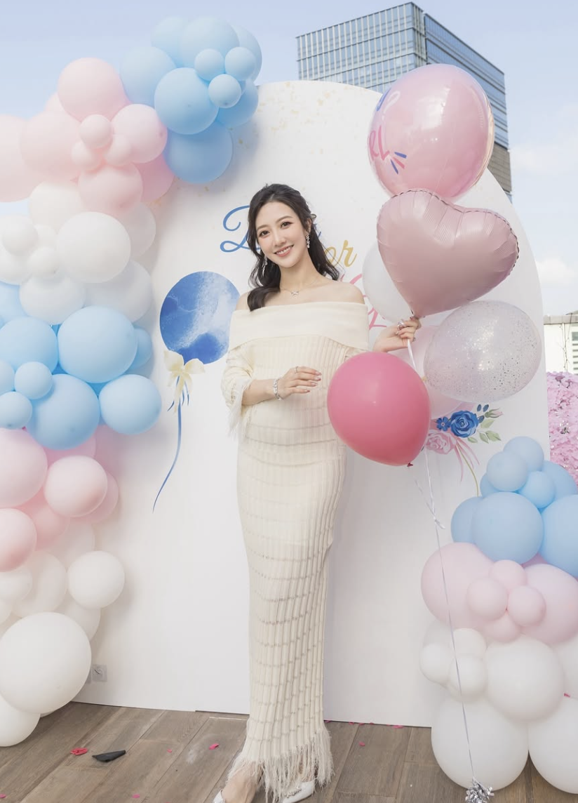何依婷