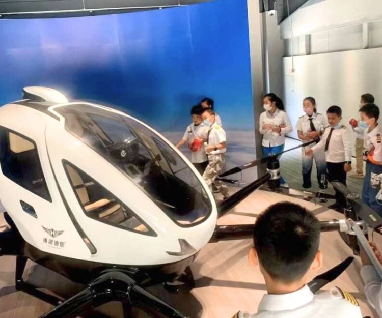 親子好去處｜化身1日「直升機小機長」 享受「真飛」體驗兼打卡 ！零距離了解飛行與急救知識  參觀秘密基地 一家大細都啱玩！