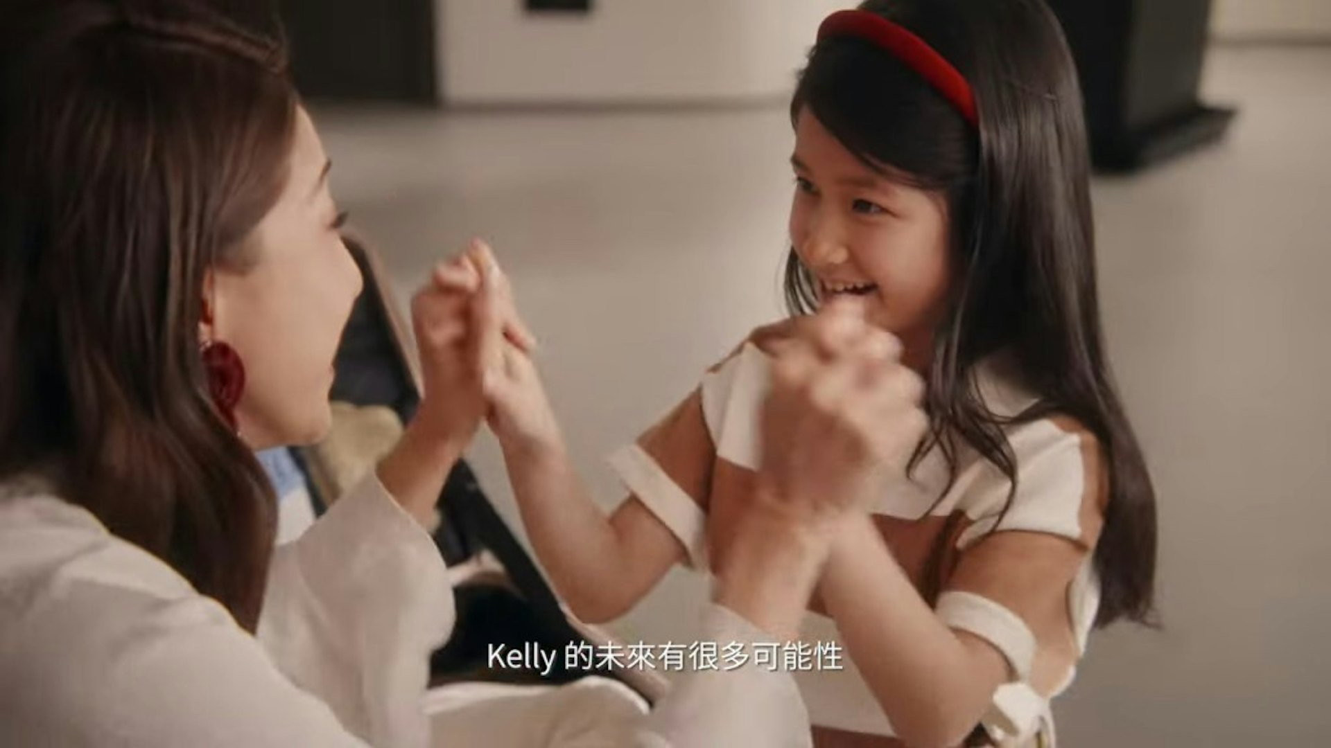 鍾嘉欣女兒