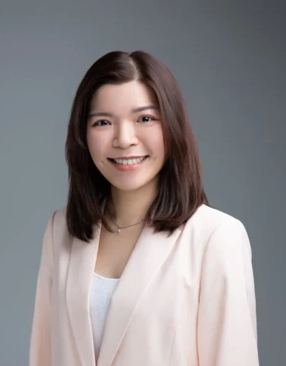 Dr Lee Suet Ying half