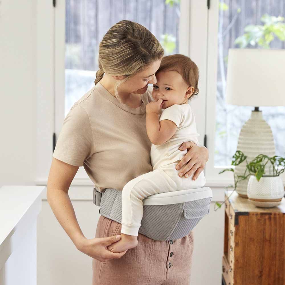 Ergobaby透氣腰凳 Alta Hip Seat（原價：$1,490 / 會場價$1,199），附送價值超過$400贈品。