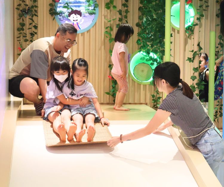 親子好去處｜全港4區賽馬會童亮館6月限時開放！0-6 歲專屬免費任玩攀爬+玩水空間 刺激多元感官