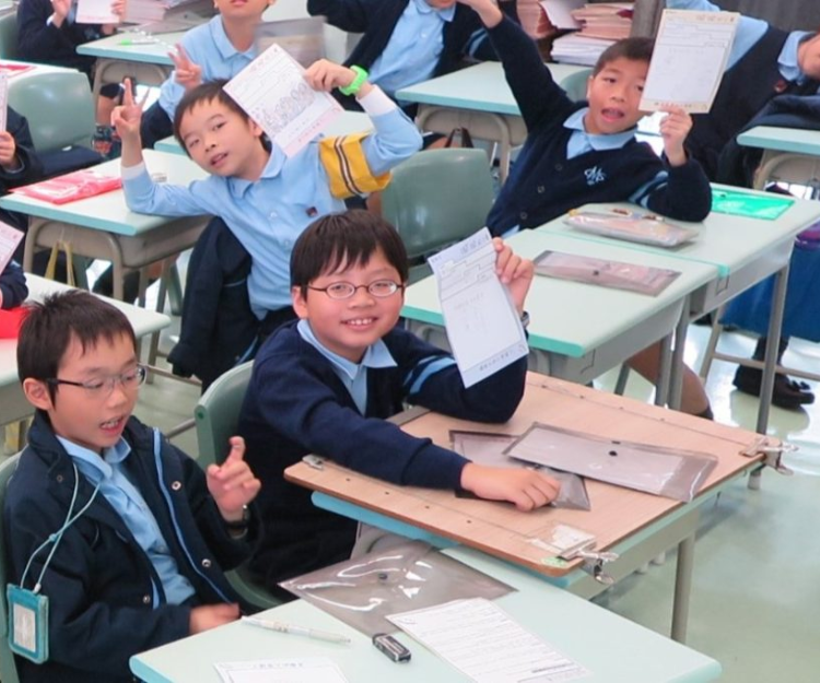 DSE狀元鄭子絃回母校北角循道學校 分享溫習貼士 不是靠抄寫就能學得好 3步驟知識深化 過目不忘
