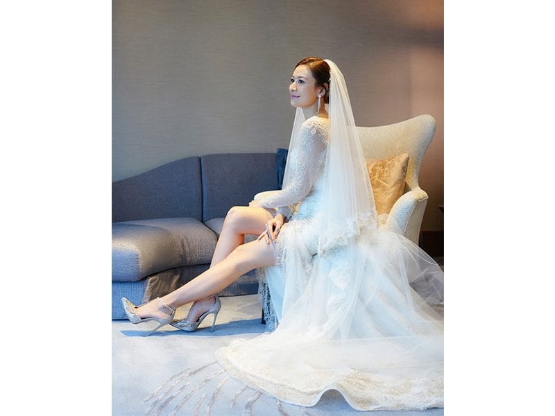 江若琳蕭潤邦結婚！完美示範美腿新娘都該穿短裙