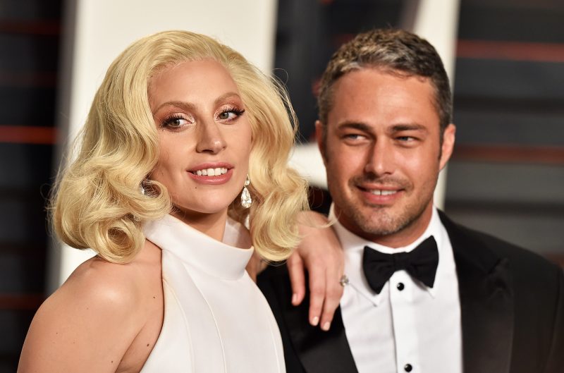 ladygaga訂婚失敗除下婚戒