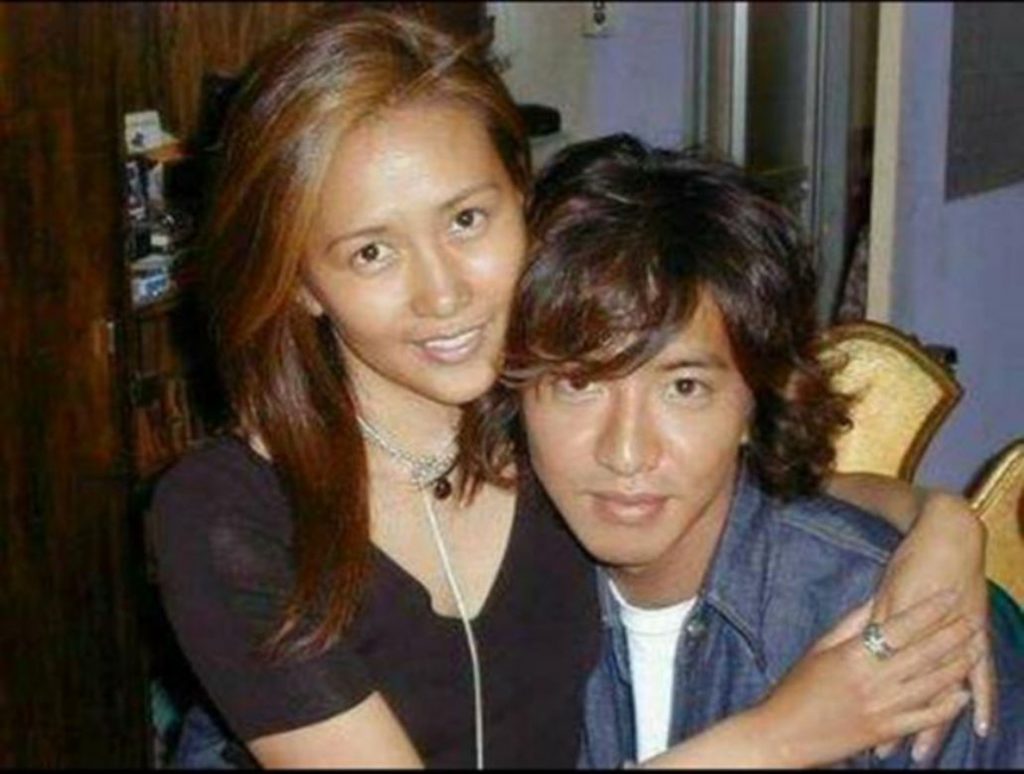 木村後來在好友酒井法子的介紹下，結識比他大兩年的工藤靜香