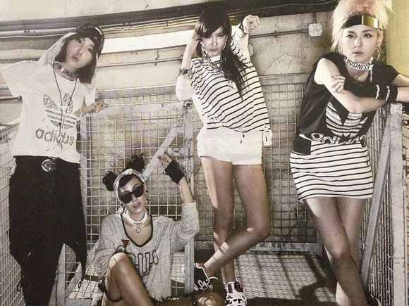 2NE1型格出席adidas Originals party
