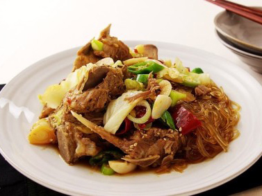 등뼈찜燉豬脊骨