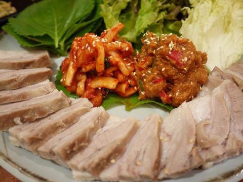 生意超好的【新羅寶】韓菜 - 米芝蓮/米其林推薦