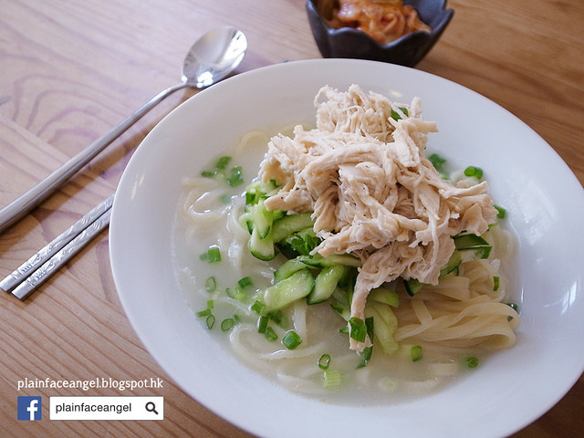 自己做 ‧ 韓式清雞湯麵 (닭 칼국수 Dalg-Kalguksu)