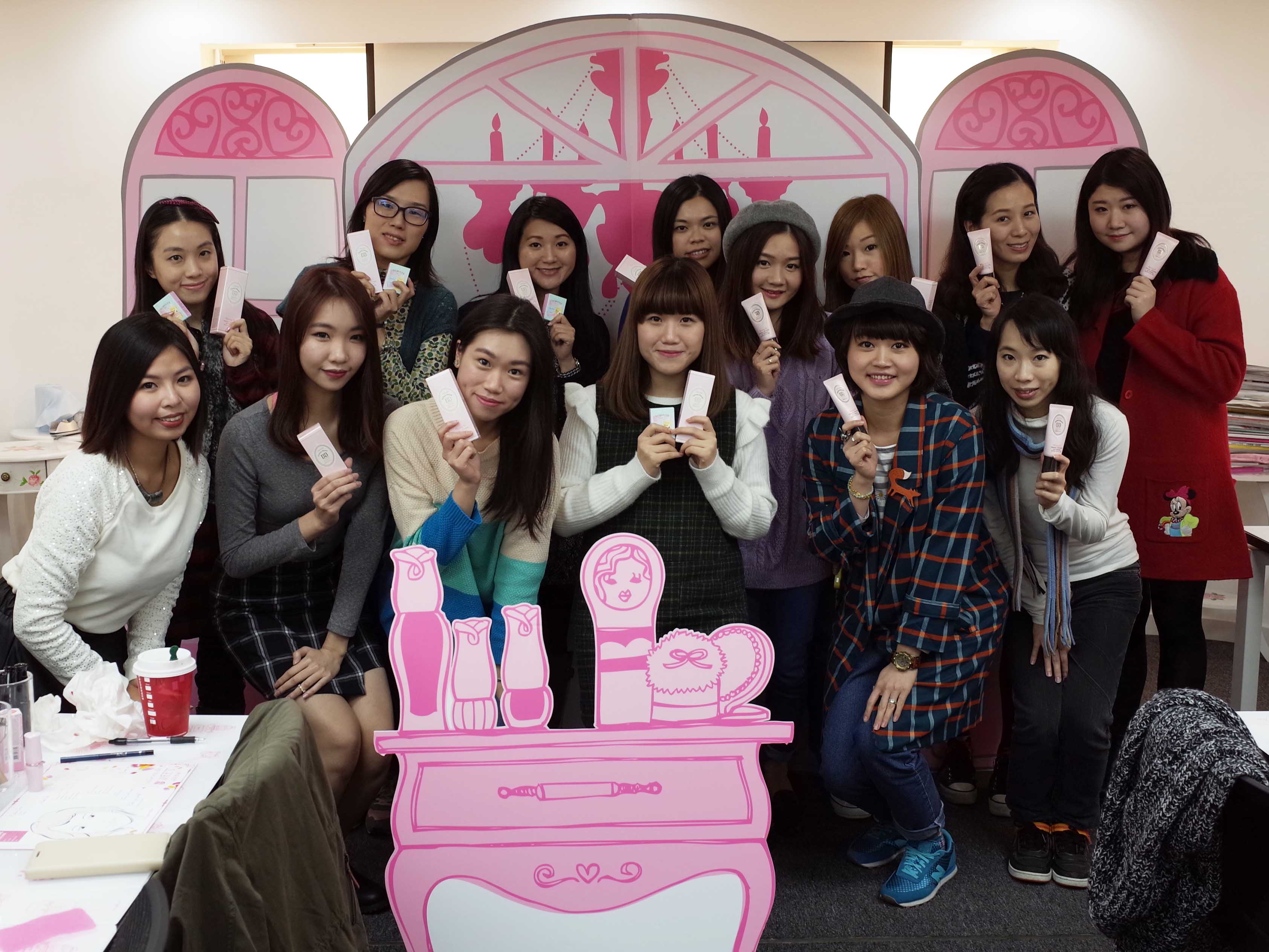 【韓妝工作坊】K channel x Etude House 聖誕轉妝術