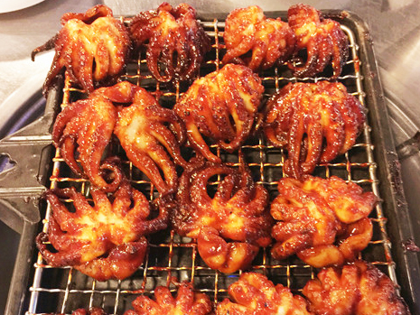 品嚐弘大新食店~辣烤小章魚&煎餅 희야네 석쇠 쭈꾸미&빈대떡