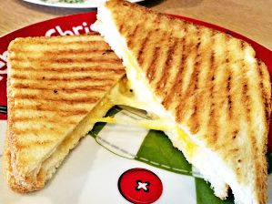 「韓國。美食」早午晚也要吃起司!:弘大Mono Cheese起司專賣店