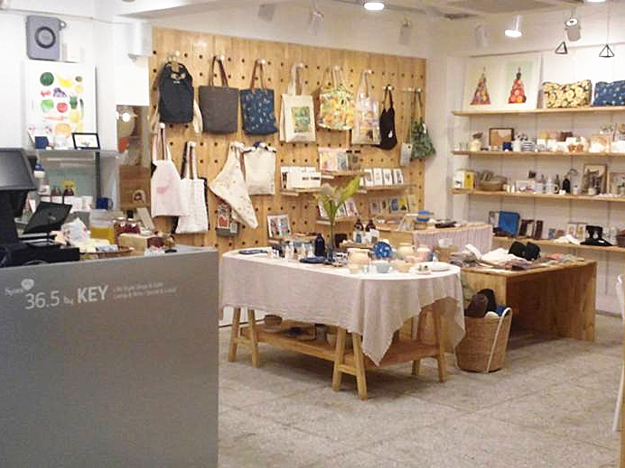 延南洞生活手作咖啡店 「KEY By 36.5」