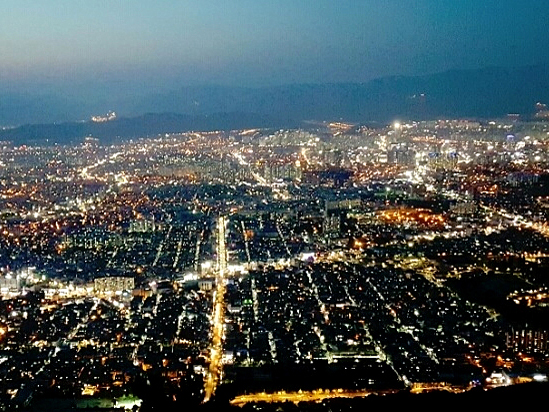 大邱之旅(四) —— 漫步東村遊園地 + 大邱壯觀夜景