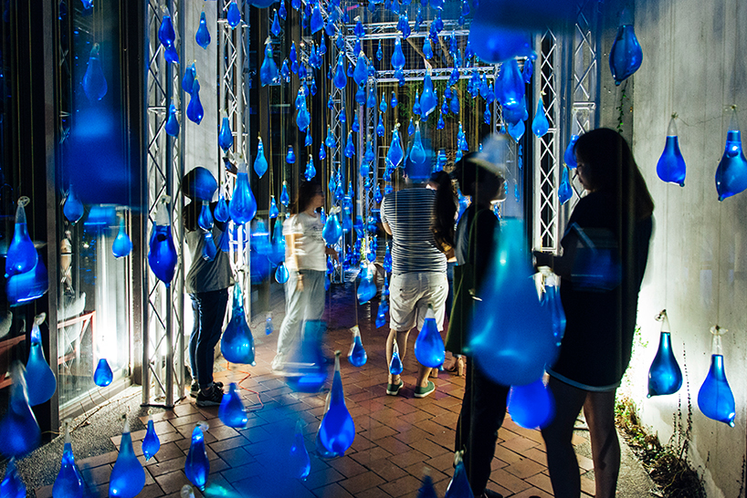 luzinterruptus-rain-interactive-taiwan-designboom-05