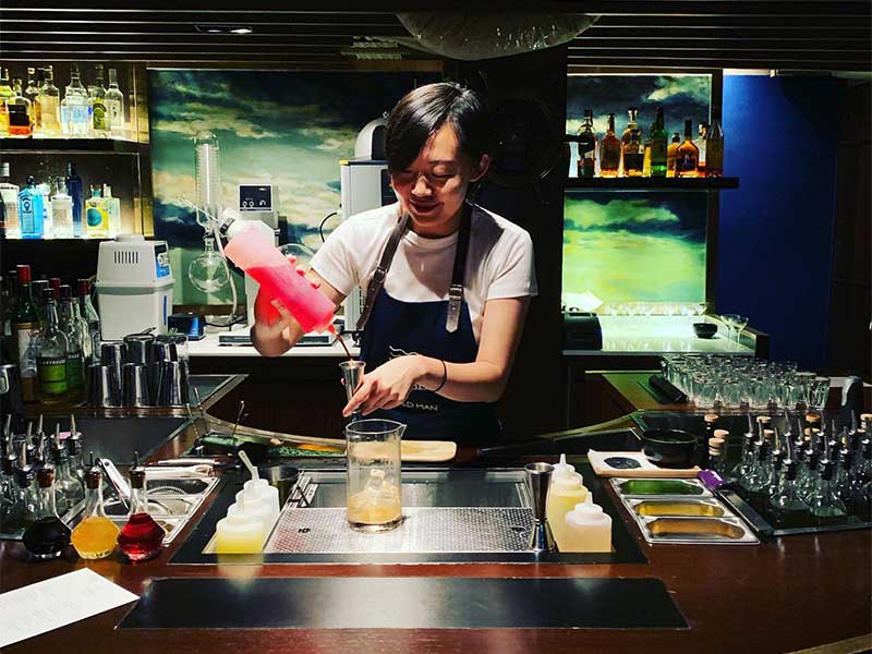 我強力推薦你去它新開的兄弟店 The Sea by The Old Man